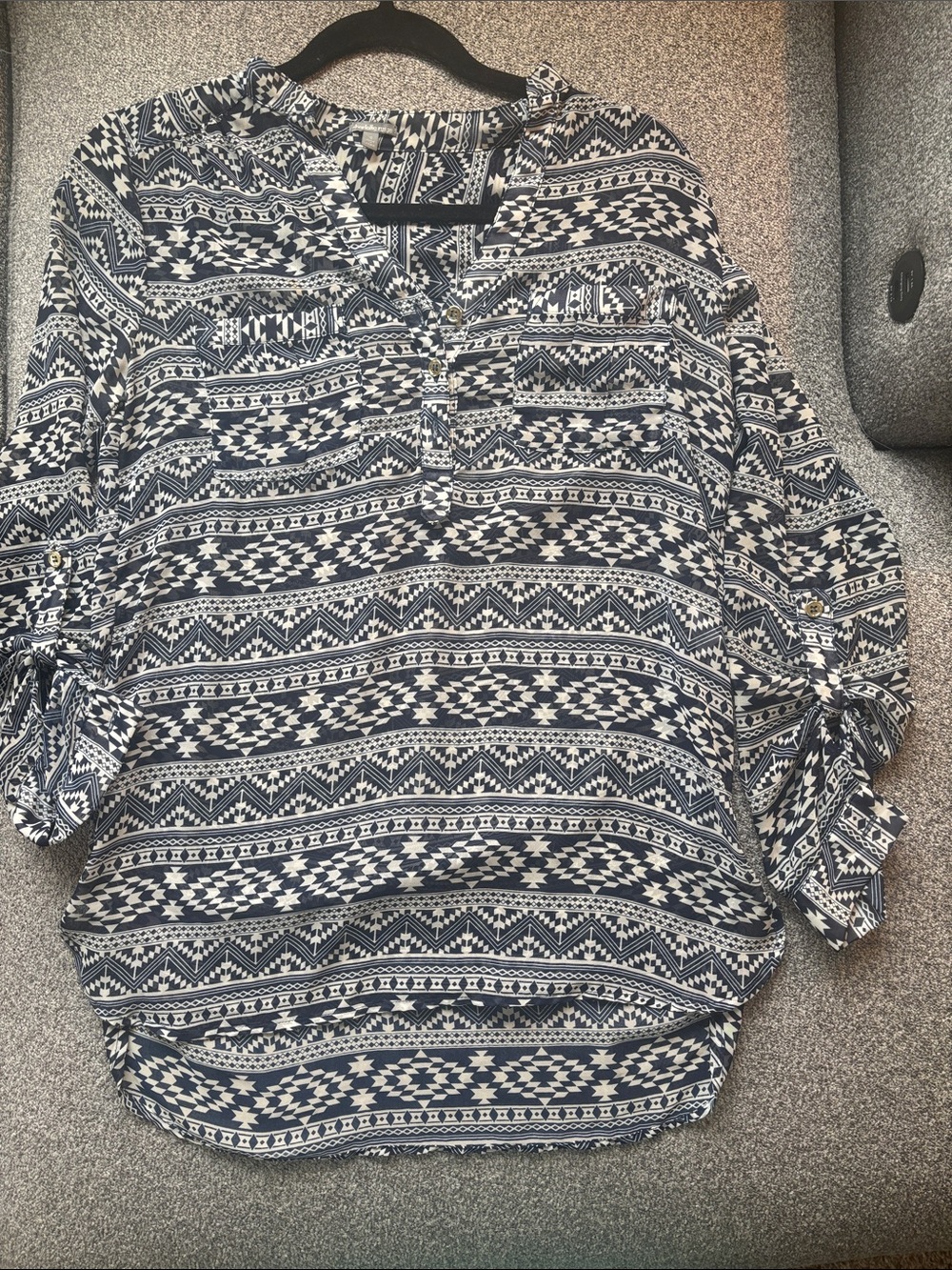 Charlotte Russe Navy & White Aztec-Pattern Roll Sleeve Blouse